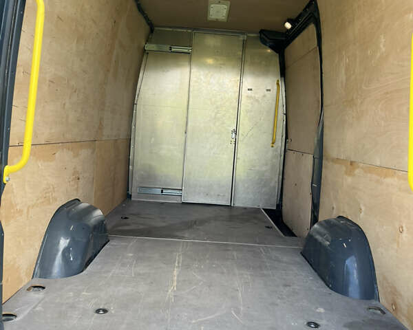 Серый Мерседес Sprinter, объемом двигателя 3 л и пробегом 150 тыс. км за 26500 $, фото 21 на Automoto.ua