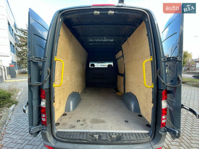 Сірий Мерседес Sprinter, об'ємом двигуна 2.99 л та пробігом 88 тис. км за 28550 $, фото 17 на Automoto.ua