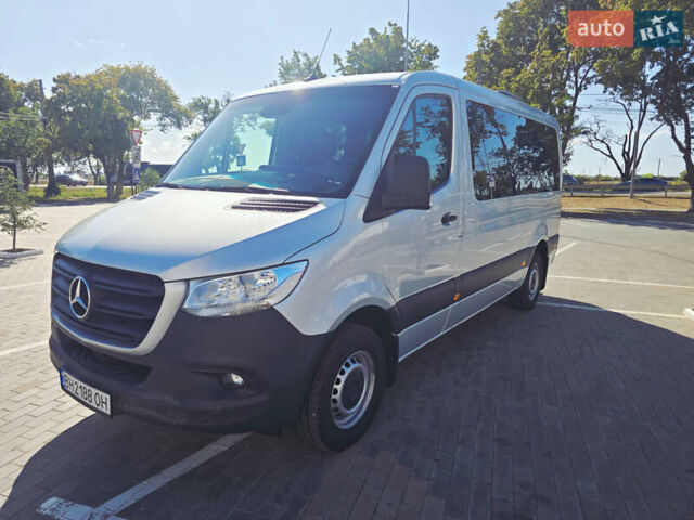Серый Мерседес Sprinter, объемом двигателя 2.1 л и пробегом 150 тыс. км за 35900 $, фото 1 на Automoto.ua