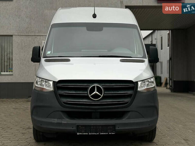 Серый Мерседес Sprinter, объемом двигателя 2.14 л и пробегом 222 тыс. км за 27000 $, фото 1 на Automoto.ua