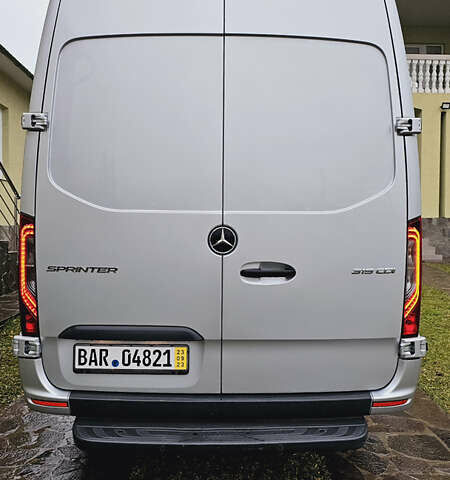 Серый Мерседес Sprinter, объемом двигателя 0 л и пробегом 158 тыс. км за 50970 $, фото 5 на Automoto.ua