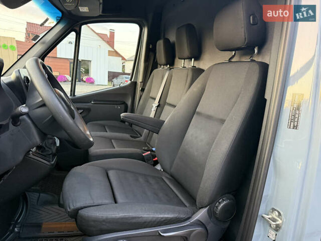 Серый Мерседес Sprinter, объемом двигателя 2.14 л и пробегом 635 тыс. км за 24000 $, фото 8 на Automoto.ua