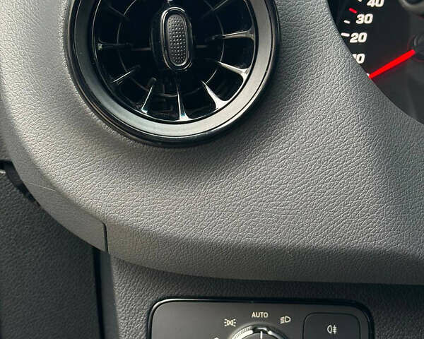 Серый Мерседес Sprinter, объемом двигателя 2.14 л и пробегом 222 тыс. км за 27000 $, фото 12 на Automoto.ua