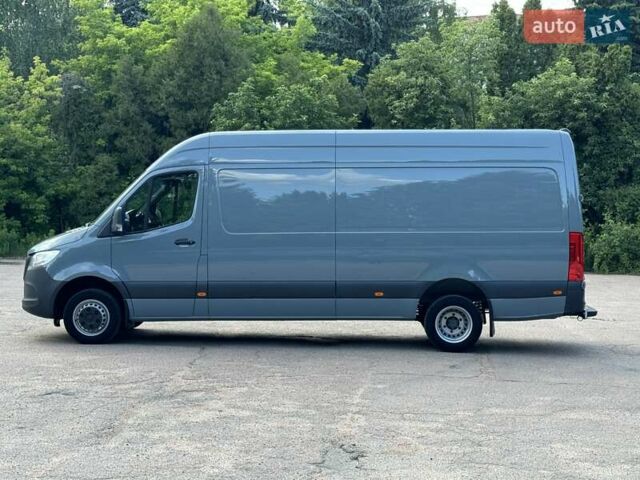 Сірий Мерседес Sprinter, об'ємом двигуна 2.2 л та пробігом 140 тис. км за 36333 $, фото 5 на Automoto.ua
