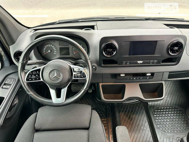 Мерседес Sprinter 2019 у Хотине на Automoto.ua Сірий Мерседес Sprinter, об'ємом двигуна 2.99 л та пробігом 245 тис. км за 52431 $, фото 41 на Automoto.ua