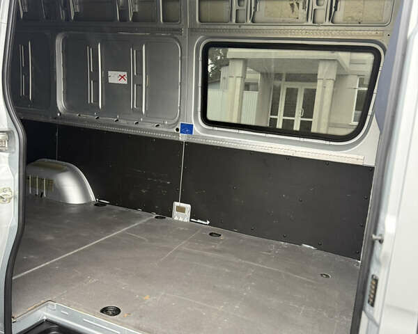 Сірий Мерседес Sprinter, об'ємом двигуна 3 л та пробігом 99 тис. км за 46900 $, фото 34 на Automoto.ua
