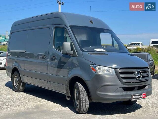 Мерседес Sprinter 2019 в Львове на Automoto.ua Серый Мерседес Sprinter, объемом двигателя 3 л и пробегом 83 тыс. км за 27740 $, фото 2 на Automoto.ua