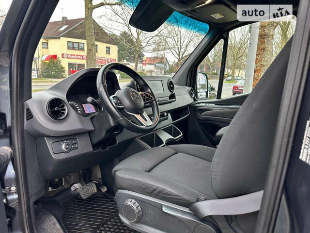 Мерседес Sprinter 2019 у Хотине на Automoto.ua Сірий Мерседес Sprinter, об'ємом двигуна 2.99 л та пробігом 245 тис. км за 52431 $, фото 42 на Automoto.ua