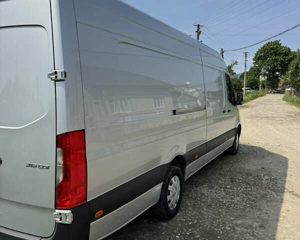 Серый Мерседес Sprinter, объемом двигателя 2.14 л и пробегом 410 тыс. км за 34250 $, фото 1 на Automoto.ua