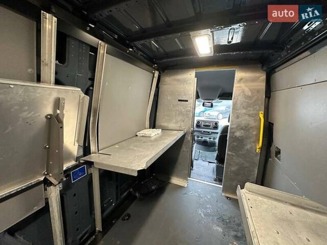 Серый Мерседес Sprinter, объемом двигателя 3 л и пробегом 83 тыс. км за 28900 $, фото 26 на Automoto.ua