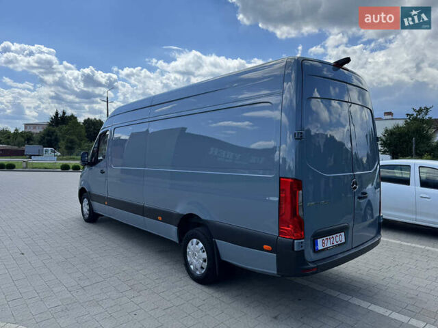 Серый Мерседес Sprinter, объемом двигателя 2.14 л и пробегом 425 тыс. км за 23950 $, фото 2 на Automoto.ua