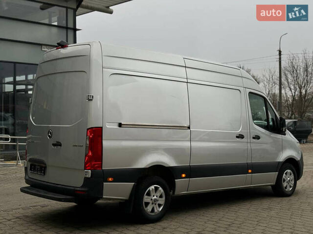 Серый Мерседес Sprinter, объемом двигателя 2.14 л и пробегом 222 тыс. км за 27000 $, фото 3 на Automoto.ua