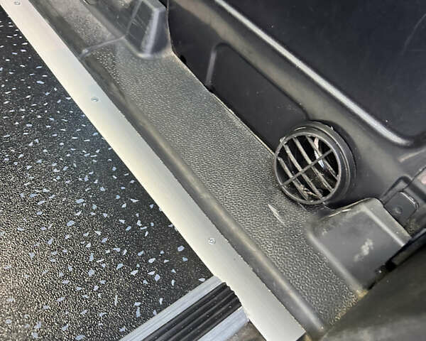 Мерседес Sprinter 2019 у Хотине на Automoto.ua Сірий Мерседес Sprinter, об'ємом двигуна 2.99 л та пробігом 245 тис. км за 52431 $, фото 5 на Automoto.ua