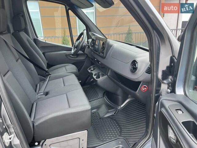 Серый Мерседес Sprinter, объемом двигателя 3 л и пробегом 112 тыс. км за 41490 $, фото 11 на Automoto.ua