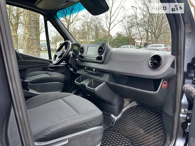 Мерседес Sprinter 2019 у Хотине на Automoto.ua Сірий Мерседес Sprinter, об'ємом двигуна 2.99 л та пробігом 245 тис. км за 52431 $, фото 43 на Automoto.ua