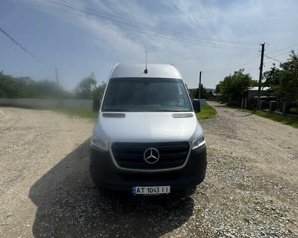 Серый Мерседес Sprinter, объемом двигателя 2.14 л и пробегом 410 тыс. км за 34250 $, фото 8 на Automoto.ua
