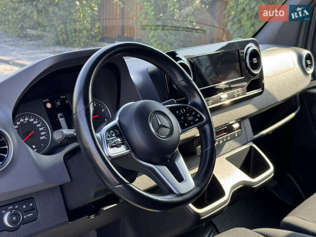 Серый Мерседес Sprinter, объемом двигателя 3 л и пробегом 201 тыс. км за 51290 $, фото 17 на Automoto.ua