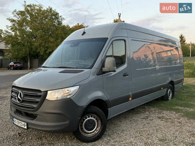 Серый Мерседес Sprinter, объемом двигателя 2.14 л и пробегом 635 тыс. км за 24000 $, фото 1 на Automoto.ua
