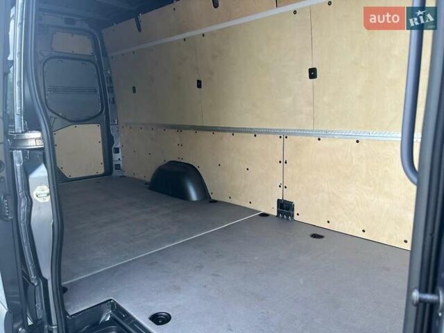 Серый Мерседес Sprinter, объемом двигателя 3 л и пробегом 112 тыс. км за 42500 $, фото 6 на Automoto.ua