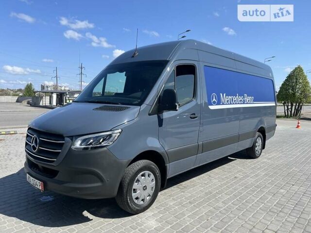 Серый Мерседес Sprinter, объемом двигателя 3 л и пробегом 21 тыс. км за 43900 $, фото 1 на Automoto.ua