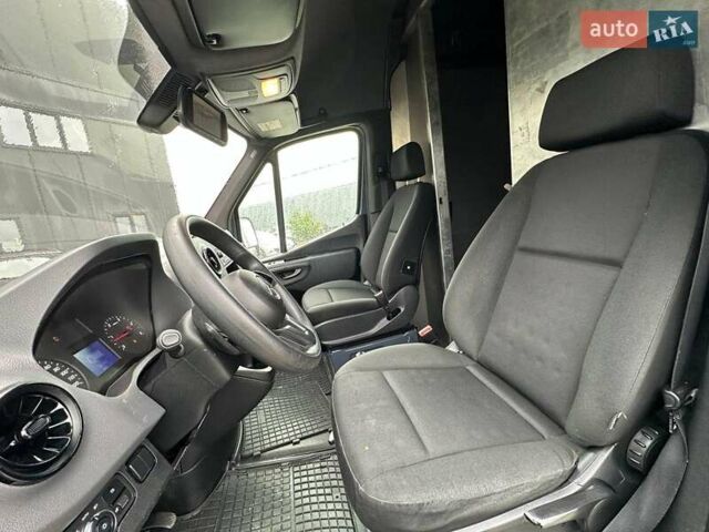 Серый Мерседес Sprinter, объемом двигателя 3 л и пробегом 83 тыс. км за 28900 $, фото 15 на Automoto.ua