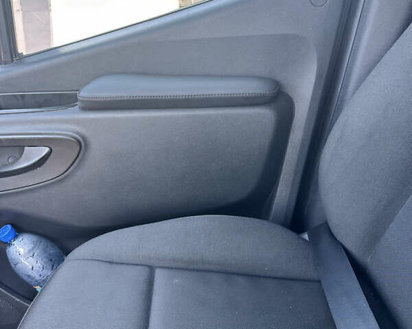 Мерседес Sprinter 2019 у Хотине на Automoto.ua Сірий Мерседес Sprinter, об'ємом двигуна 2.99 л та пробігом 245 тис. км за 52431 $, фото 28 на Automoto.ua