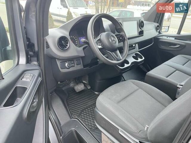 Серый Мерседес Sprinter, объемом двигателя 3 л и пробегом 112 тыс. км за 41490 $, фото 14 на Automoto.ua