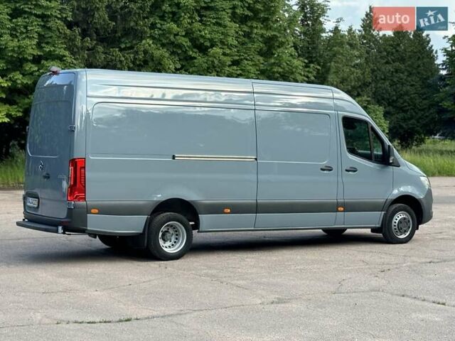 Сірий Мерседес Sprinter, об'ємом двигуна 2.2 л та пробігом 140 тис. км за 36333 $, фото 2 на Automoto.ua