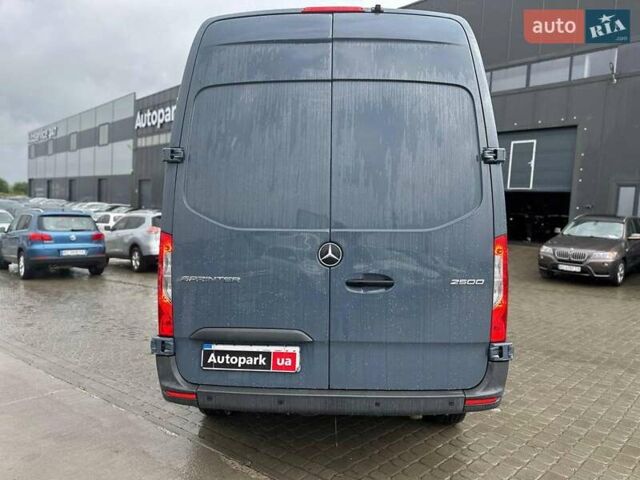 Серый Мерседес Sprinter, объемом двигателя 3 л и пробегом 83 тыс. км за 28900 $, фото 7 на Automoto.ua