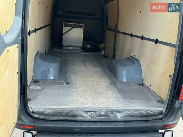 Сірий Мерседес Sprinter, об'ємом двигуна 2.2 л та пробігом 140 тис. км за 36333 $, фото 18 на Automoto.ua