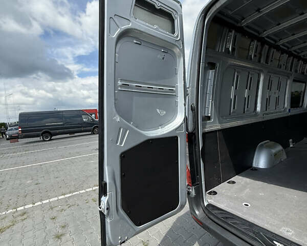 Сірий Мерседес Sprinter, об'ємом двигуна 2.99 л та пробігом 96 тис. км за 46700 $, фото 19 на Automoto.ua