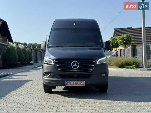 Серый Мерседес Sprinter, объемом двигателя 3 л и пробегом 201 тыс. км за 51290 $, фото 1 на Automoto.ua