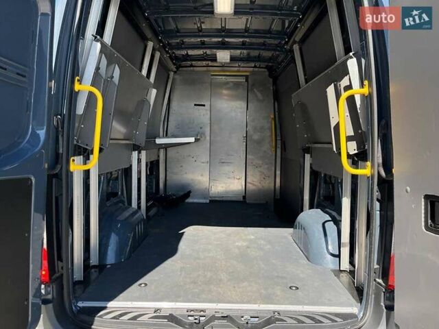 Мерседес Sprinter 2019 в Львове на Automoto.ua Серый Мерседес Sprinter, объемом двигателя 3 л и пробегом 83 тыс. км за 27740 $, фото 29 на Automoto.ua