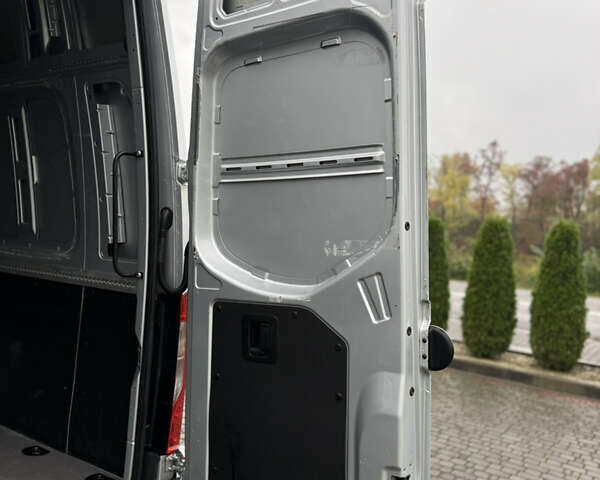 Сірий Мерседес Sprinter, об'ємом двигуна 3 л та пробігом 99 тис. км за 46900 $, фото 33 на Automoto.ua