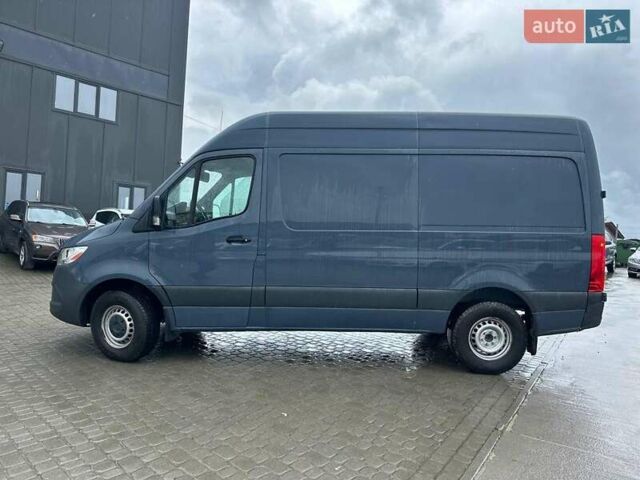 Серый Мерседес Sprinter, объемом двигателя 3 л и пробегом 83 тыс. км за 28900 $, фото 4 на Automoto.ua