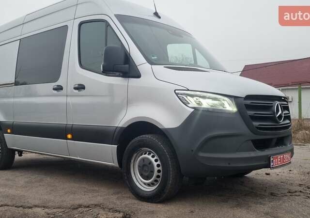 Серый Мерседес Sprinter, объемом двигателя 2.2 л и пробегом 330 тыс. км за 25990 $, фото 56 на Automoto.ua