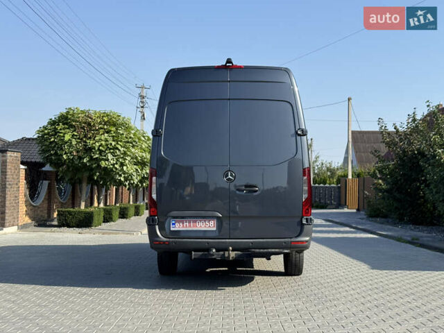 Серый Мерседес Sprinter, объемом двигателя 3 л и пробегом 201 тыс. км за 51290 $, фото 5 на Automoto.ua