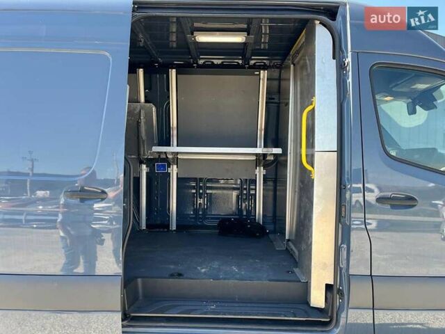 Мерседес Sprinter 2019 в Львове на Automoto.ua Серый Мерседес Sprinter, объемом двигателя 3 л и пробегом 83 тыс. км за 27740 $, фото 24 на Automoto.ua