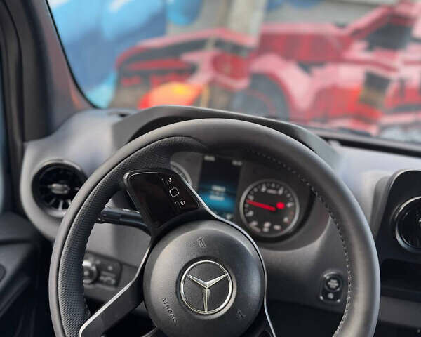 Серый Мерседес Sprinter, объемом двигателя 2.14 л и пробегом 425 тыс. км за 23950 $, фото 6 на Automoto.ua
