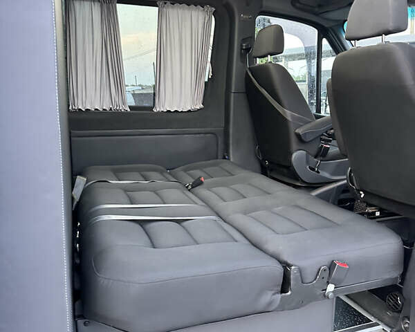 Мерседес Sprinter 2019 у Хотине на Automoto.ua Сірий Мерседес Sprinter, об'ємом двигуна 2.99 л та пробігом 245 тис. км за 52431 $, фото 8 на Automoto.ua