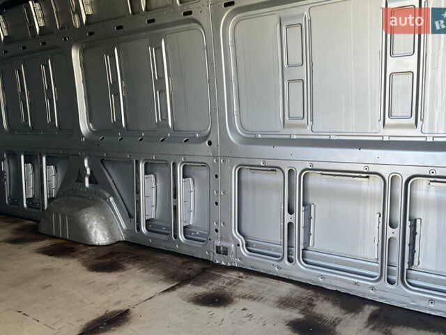 Сірий Мерседес Sprinter, об'ємом двигуна 2.14 л та пробігом 418 тис. км за 36100 $, фото 17 на Automoto.ua