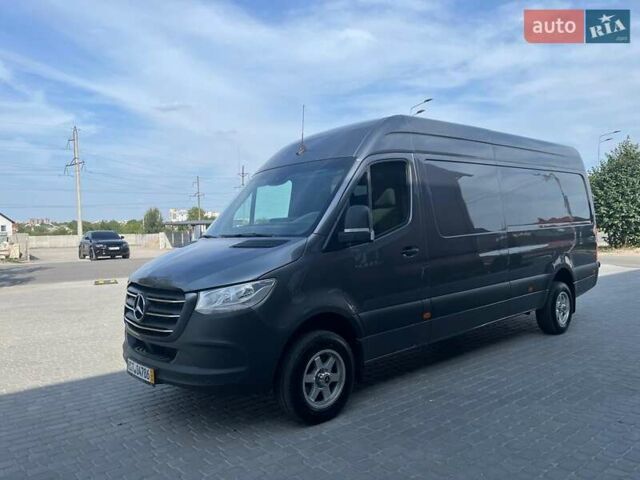 Серый Мерседес Sprinter, объемом двигателя 3 л и пробегом 112 тыс. км за 42500 $, фото 1 на Automoto.ua
