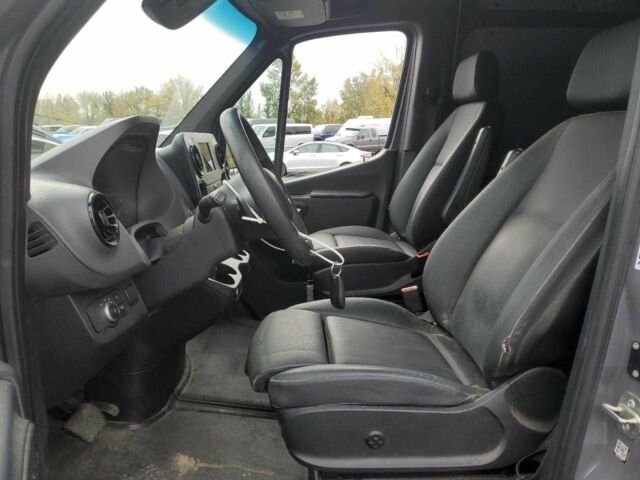 Серый Мерседес Sprinter, объемом двигателя 3 л и пробегом 77 тыс. км за 10000 $, фото 6 на Automoto.ua