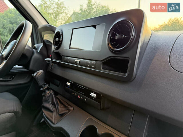 Серый Мерседес Sprinter, объемом двигателя 2.14 л и пробегом 635 тыс. км за 24000 $, фото 15 на Automoto.ua