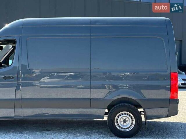 Мерседес Sprinter 2019 в Львове на Automoto.ua Серый Мерседес Sprinter, объемом двигателя 3 л и пробегом 83 тыс. км за 27740 $, фото 5 на Automoto.ua