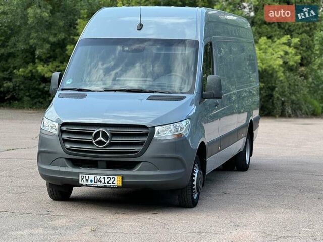 Сірий Мерседес Sprinter, об'ємом двигуна 2.2 л та пробігом 140 тис. км за 36333 $, фото 10 на Automoto.ua