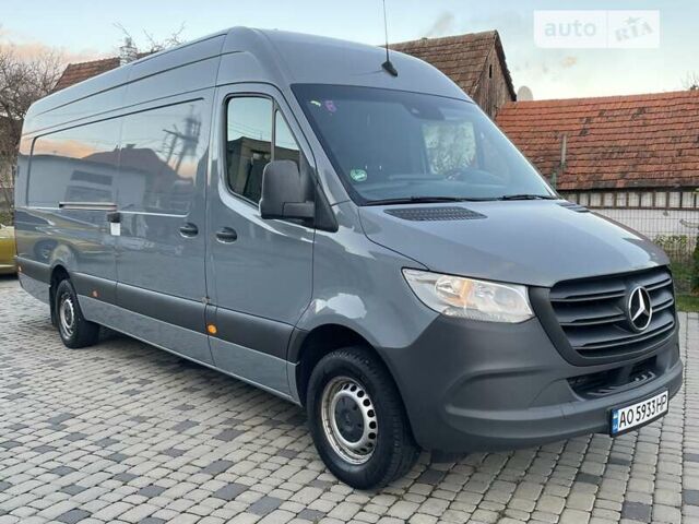 Серый Мерседес Sprinter, объемом двигателя 2.14 л и пробегом 620 тыс. км за 27000 $, фото 2 на Automoto.ua