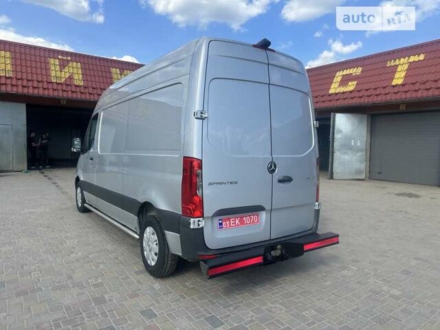 Серый Мерседес Sprinter, объемом двигателя 0 л и пробегом 260 тыс. км за 26500 $, фото 18 на Automoto.ua