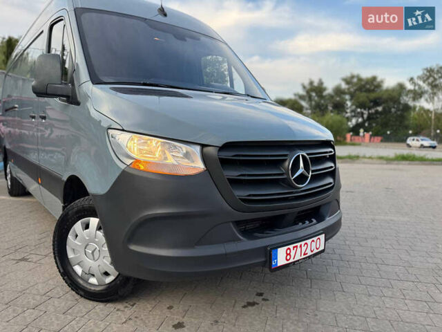 Серый Мерседес Sprinter, объемом двигателя 2.14 л и пробегом 425 тыс. км за 23950 $, фото 9 на Automoto.ua