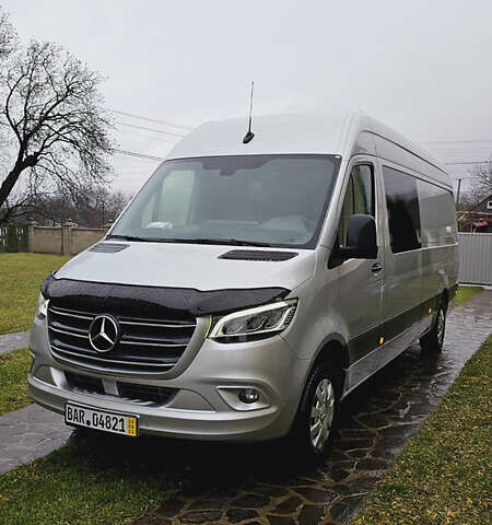 Серый Мерседес Sprinter, объемом двигателя 0 л и пробегом 158 тыс. км за 50970 $, фото 9 на Automoto.ua